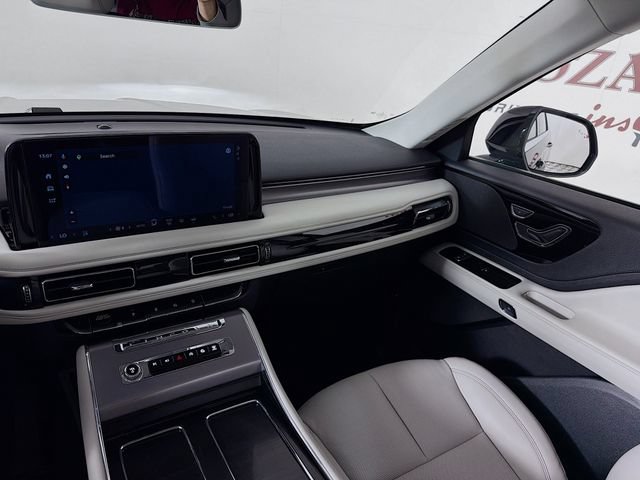 New 2026 Lincoln Aviator 2WD image 25