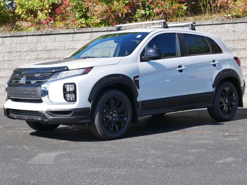 Used 2025 Mitsubishi Outlander Sport AWD image 1