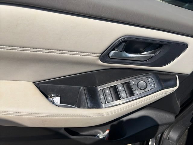Used 2023 Nissan Rogue SV w/ SV Premium B Package AWD/4WD image 18