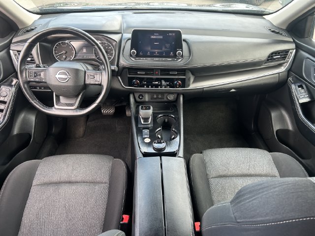 Used 2025 Nissan Rogue SV AWD/4WD image 31