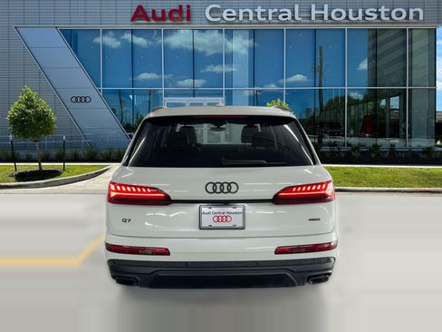 Used 2025 Audi Q7 2.0T Premium w/ Convenience Plus Package image 10