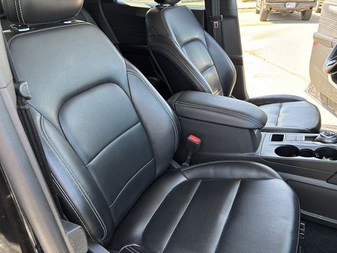 Used 2024 Ford Escape Platinum AWD/4WD image 16