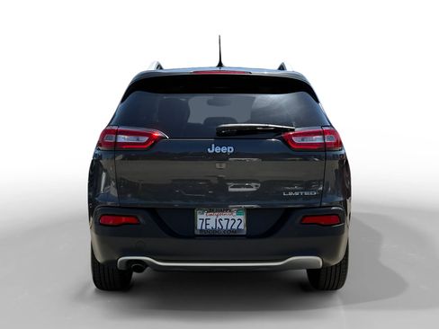 Used 2014 Jeep Cherokee Limited w/ Luxury Group FWD image 4