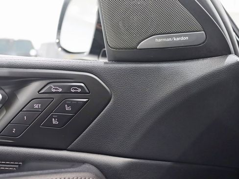 Used 2023 BMW X6 xDrive40i w/ Executive Package image 36