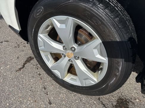 Used 2016 Subaru Forester 2.5i Premium w/ Popular Package #2 image 9