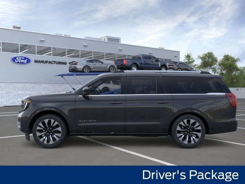 New 2026 Ford Expedition Max Platinum w/ Driver's Package image 4