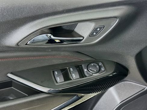 New 2026 Chevrolet Trax RS w/ Sunroof Package FWD image 19