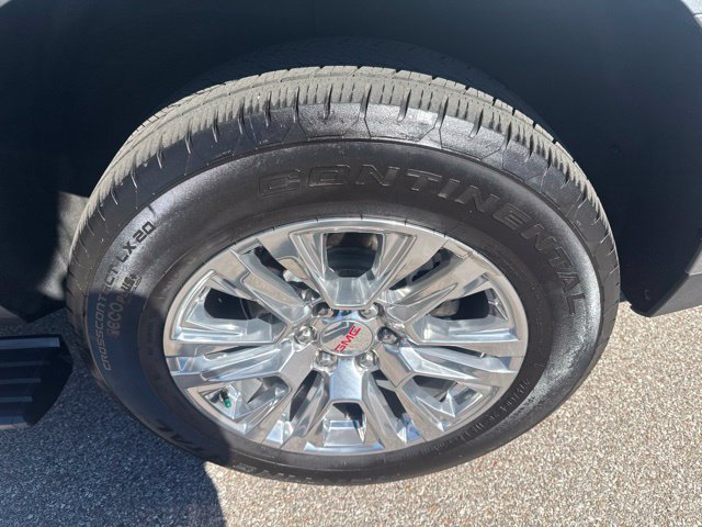 Used 2025 GMC Yukon Denali w/ Sun & Power Step Package AWD/4WD image 12