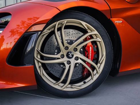 Used 2024 McLaren 750S image 36