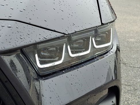 Used 2024 Ford Mustang GT Premium image 9