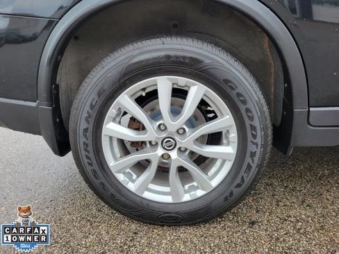 Used 2018 Nissan Rogue SV AWD/4WD image 5