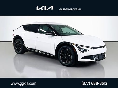 New 2025 Kia EV6 Wind image 1