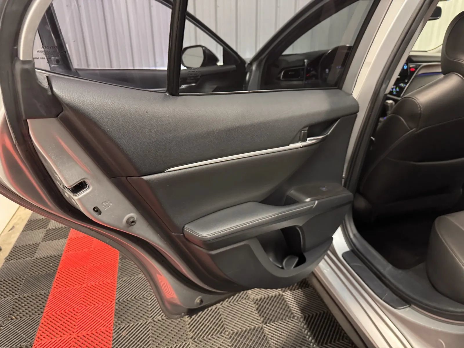 Used 2022 Toyota Camry XSE FWD image 36