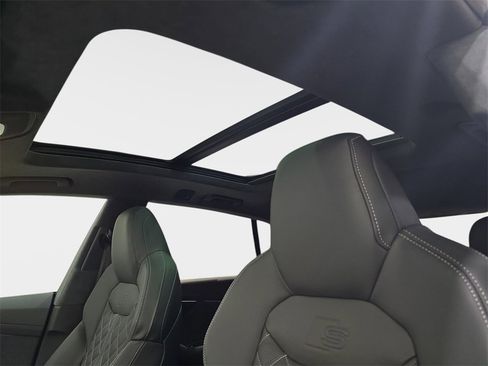 New 2025 Audi SQ8 Prestige image 30