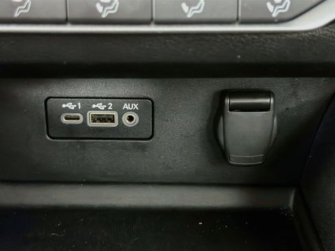 Used 2025 Nissan Altima 2.5 SV FWD image 26