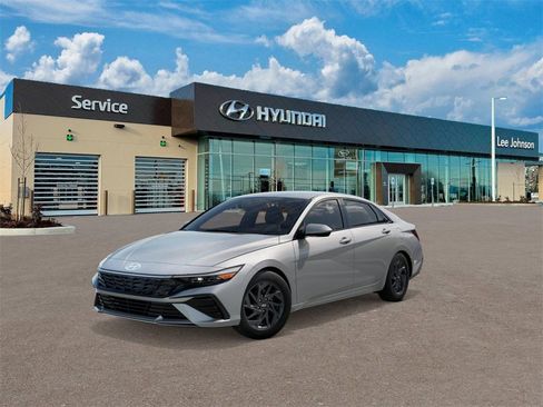 New 2025 Hyundai Elantra Blue image 1