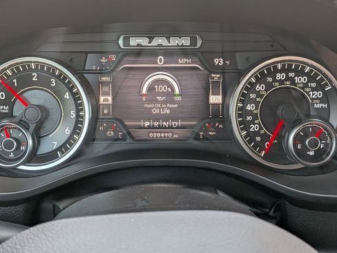 Used 2022 RAM 1500 Big Horn AWD/4WD image 14