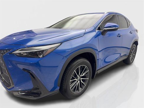 Used 2024 Lexus NX 250 FWD image 11