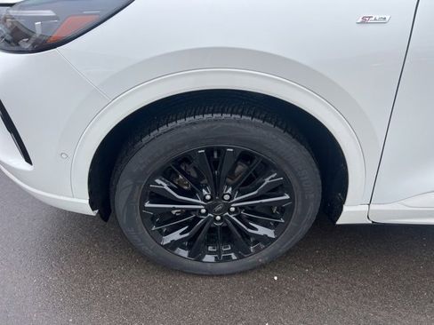 Used 2023 Ford Escape ST-Line Elite w/ Premium Technology Package image 9