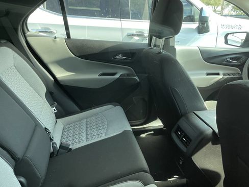 Used 2024 Chevrolet Equinox LS w/ Sport Edition FWD image 7