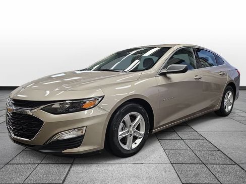 Used 2024 Chevrolet Malibu LS FWD image 1