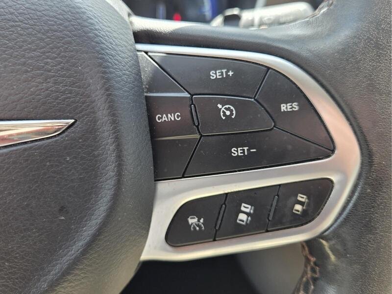 Certified 2019 Chrysler Pacifica Touring-L Plus w/ Advanced Safetytec Group FWD image 34