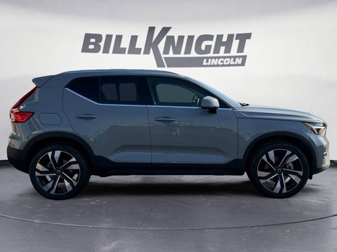 Used 2024 Volvo XC40 B5 Ultimate w/ Protection Package Premier image 6