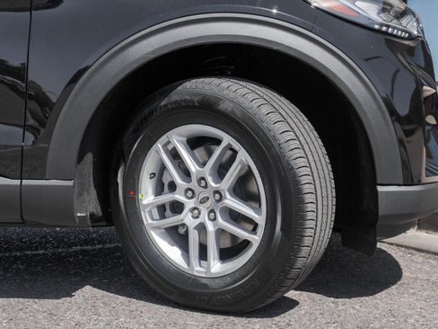 New 2026 Ford Explorer Active image 13