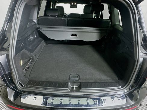 Used 2025 Mercedes-Benz GLB 250 4MATIC image 28