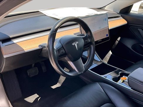 Used 2018 Tesla Model 3 Long Range RWD image 11