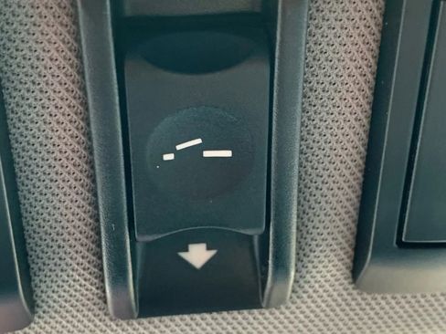 Used 2004 BMW 525i Sedan image 28