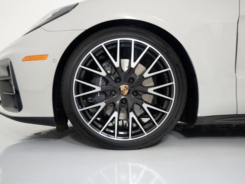 New 2026 Porsche Panamera 4 AWD/4WD image 14