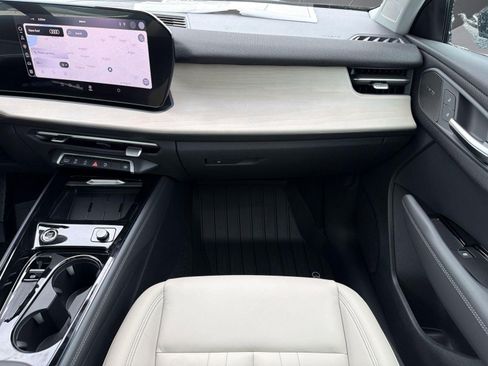 New 2026 Audi Q3 quattro 2.0T AWD/4WD image 28