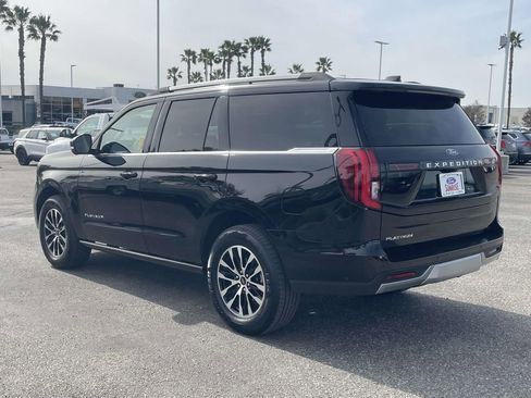 Certified 2025 Ford Expedition Platinum image 8