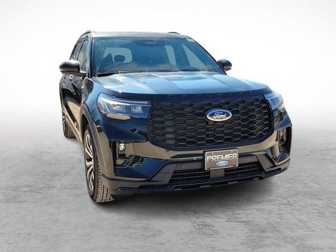 New 2026 Ford Explorer ST-Line RWD image 2