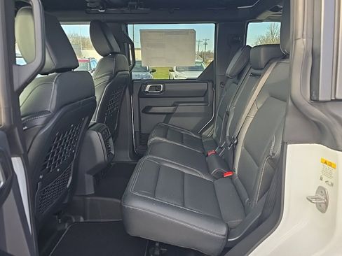 New 2025 Ford Bronco Badlands image 19
