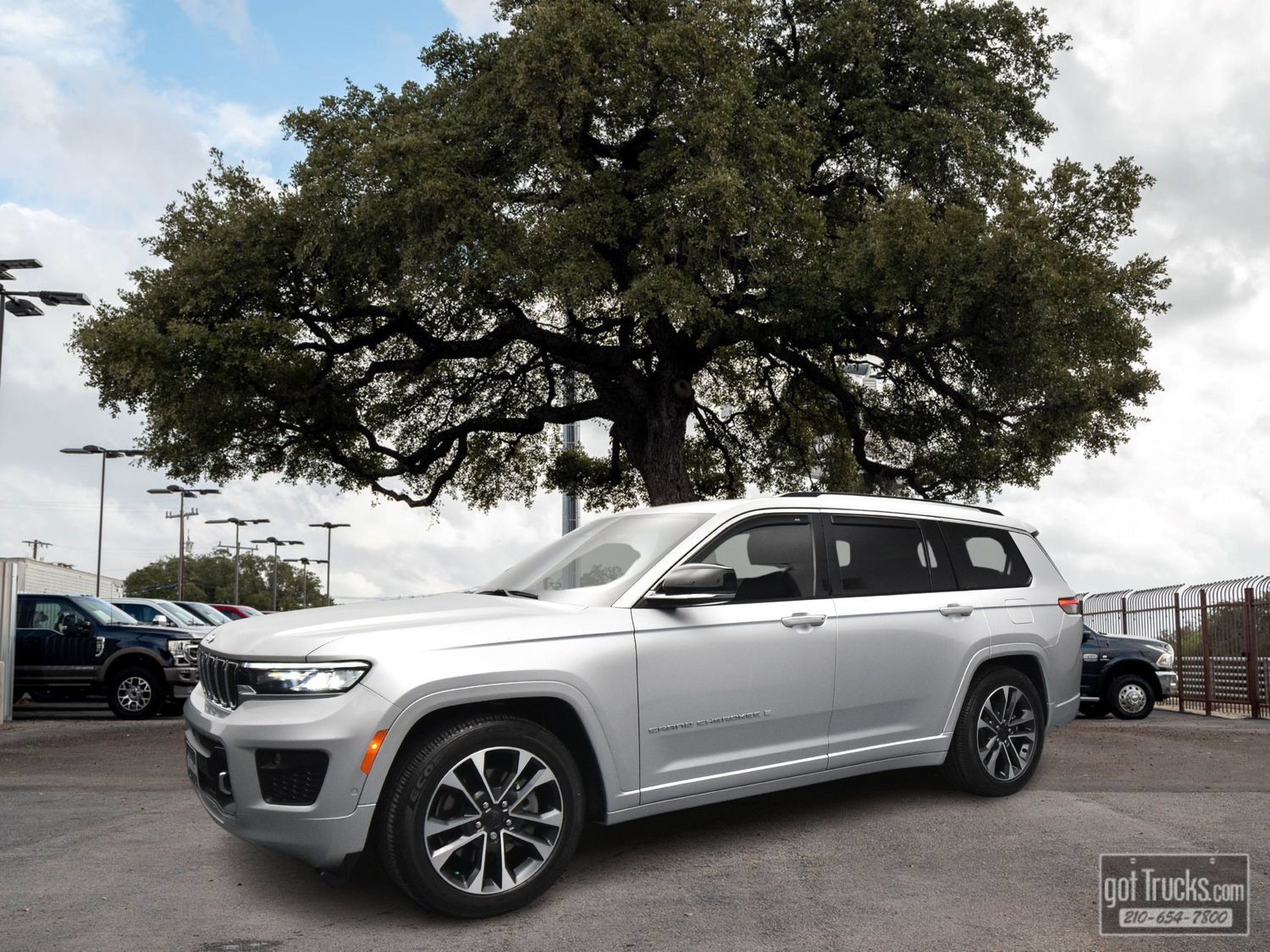 Used 2022 Jeep Grand Cherokee L Overland AWD/4WD image 1