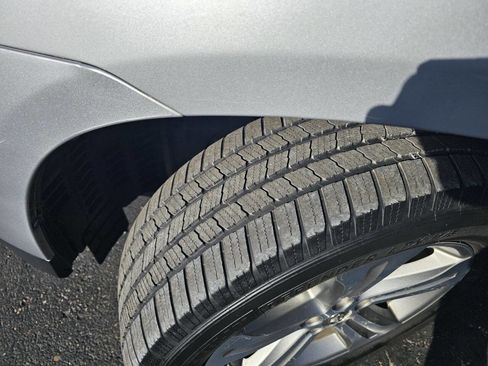 Used 2013 Toyota Highlander Limited image 10