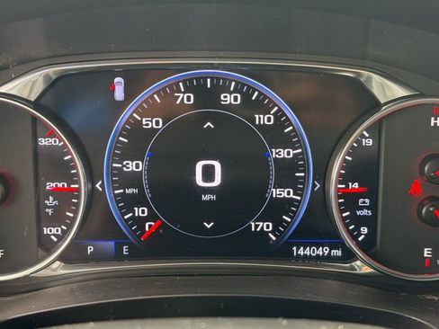 Used 2022 Chevrolet Traverse Premier FWD image 8