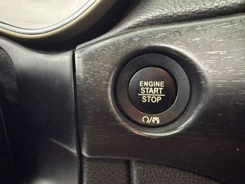 Used 2017 Jeep Grand Cherokee Laredo w/ Quick Order Package 23E image 18