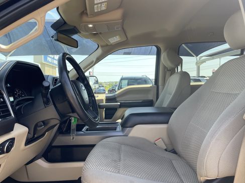 Used 2019 Ford F150 XLT w/ Equipment Group 302A Luxury AWD/4WD image 14