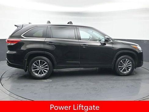 Certified 2019 Toyota Highlander XLE image 8