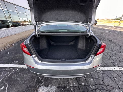 Used 2021 Honda Accord LX image 6