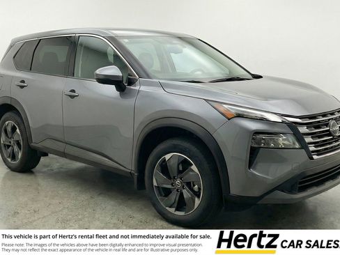 Used 2025 Nissan Rogue SV FWD image 1