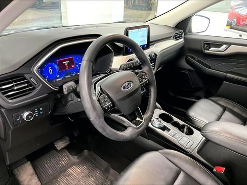 Used 2022 Ford Escape SEL w/ Technology Package AWD/4WD image 8