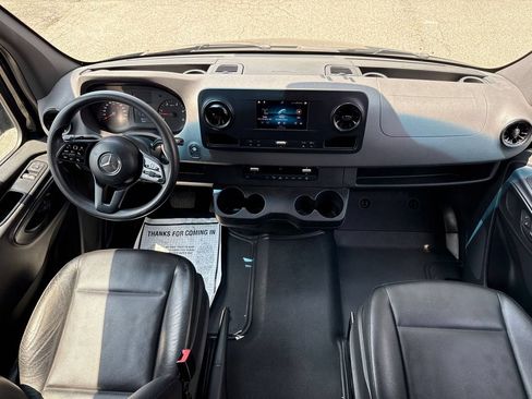 Used 2019 Mercedes-Benz Sprinter 2500 w/ Acoustic Package image 22