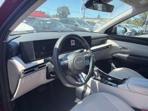 Used 2025 Hyundai Tucson SEL FWD image 10