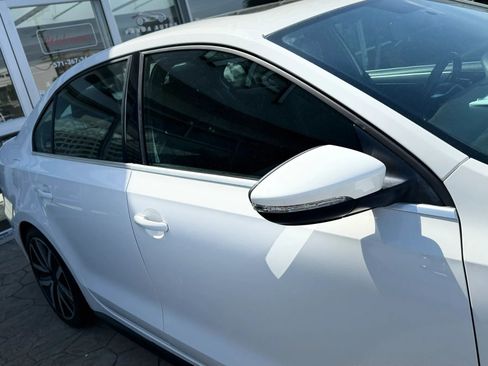 Used 2012 Volkswagen Jetta GLI Autobahn FWD image 42