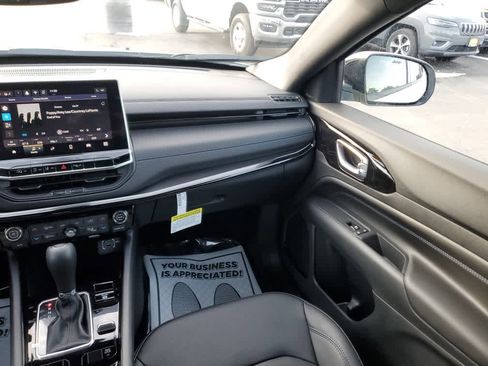 New 2026 Jeep Compass Limited image 16