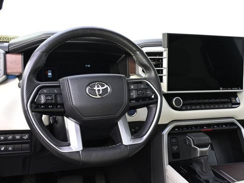Used 2023 Toyota Sequoia Capstone AWD/4WD image 12